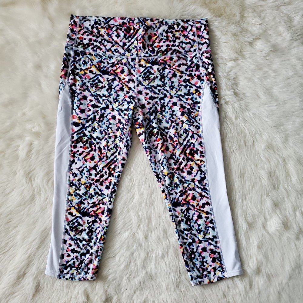 Athleta High Rise Watercolor Chaturanga Capri Leggings Size XL - Picture 5 of 15